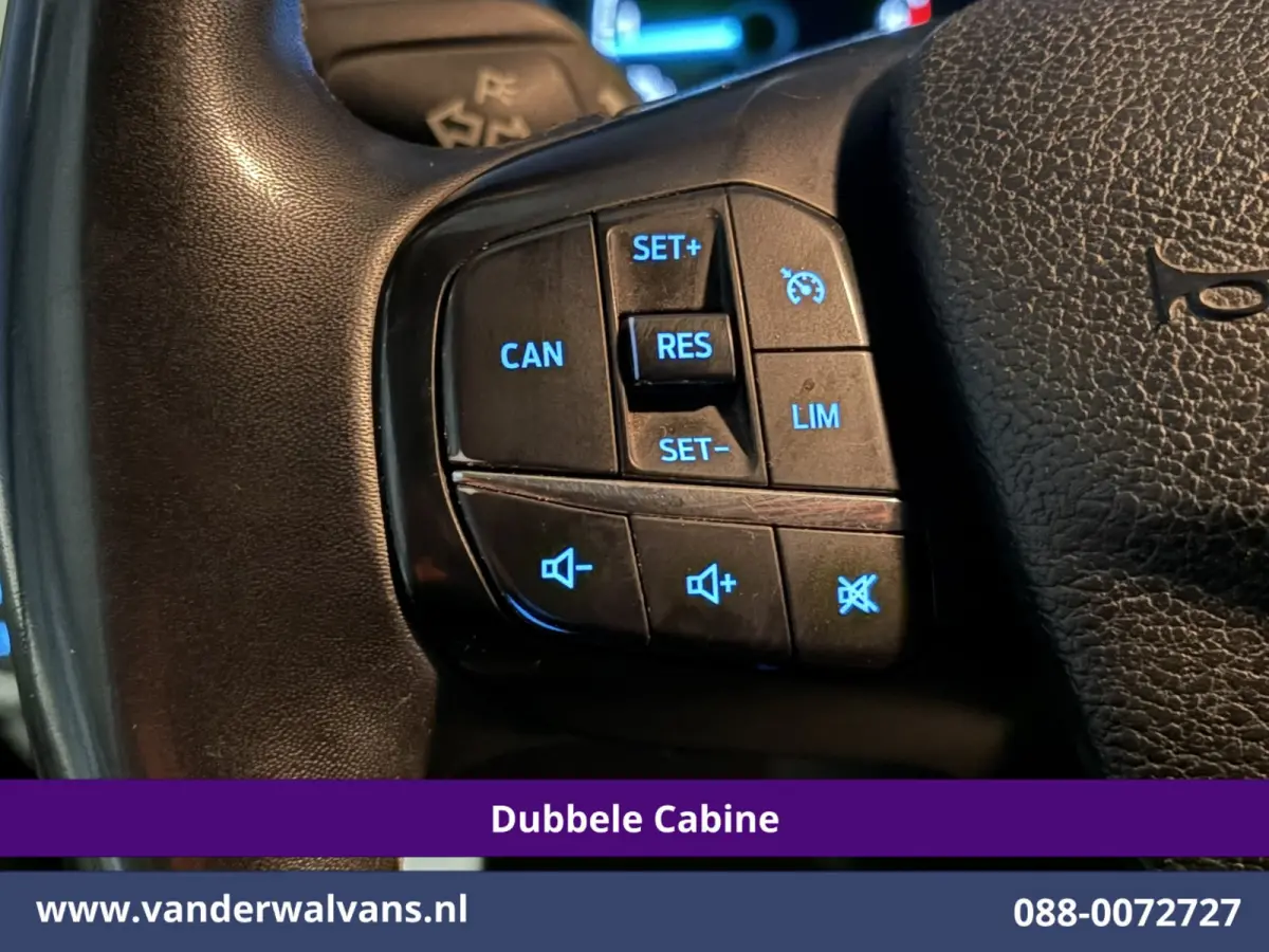 2.0 TDCI 130pk L2H1 Dubbele Cabine Euro6 Airco | 6-Zits | LED | Cruisecontrol | Trekhaak Parkeersensoren, Verwarmde voorruit