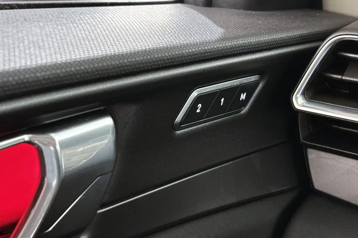 1.5 PHEV Panoramadak Stoelverwarming 360 Camera