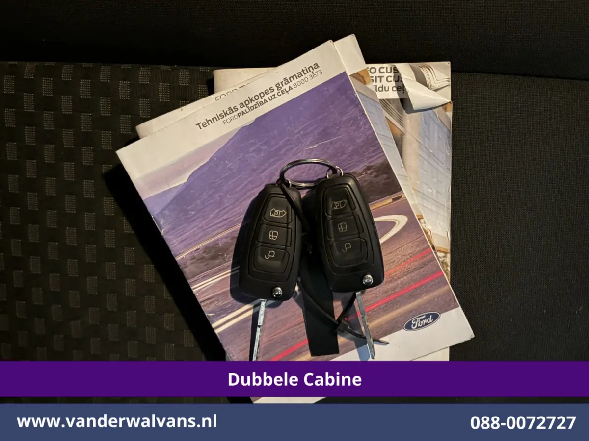 2.0 TDCI 130pk L2H1 Dubbele Cabine Euro6 Airco | 6-Zits | LED | Cruisecontrol | Trekhaak Parkeersensoren, Verwarmde voorruit