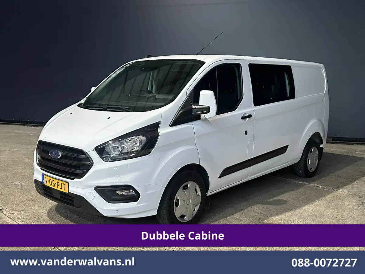 2.0 TDCI 130pk L2H1 Dubbele Cabine Euro6 Airco | 6-Zits | LED | Cruisecontrol | Trekhaak Parkeersensoren, Verwarmde voorruit