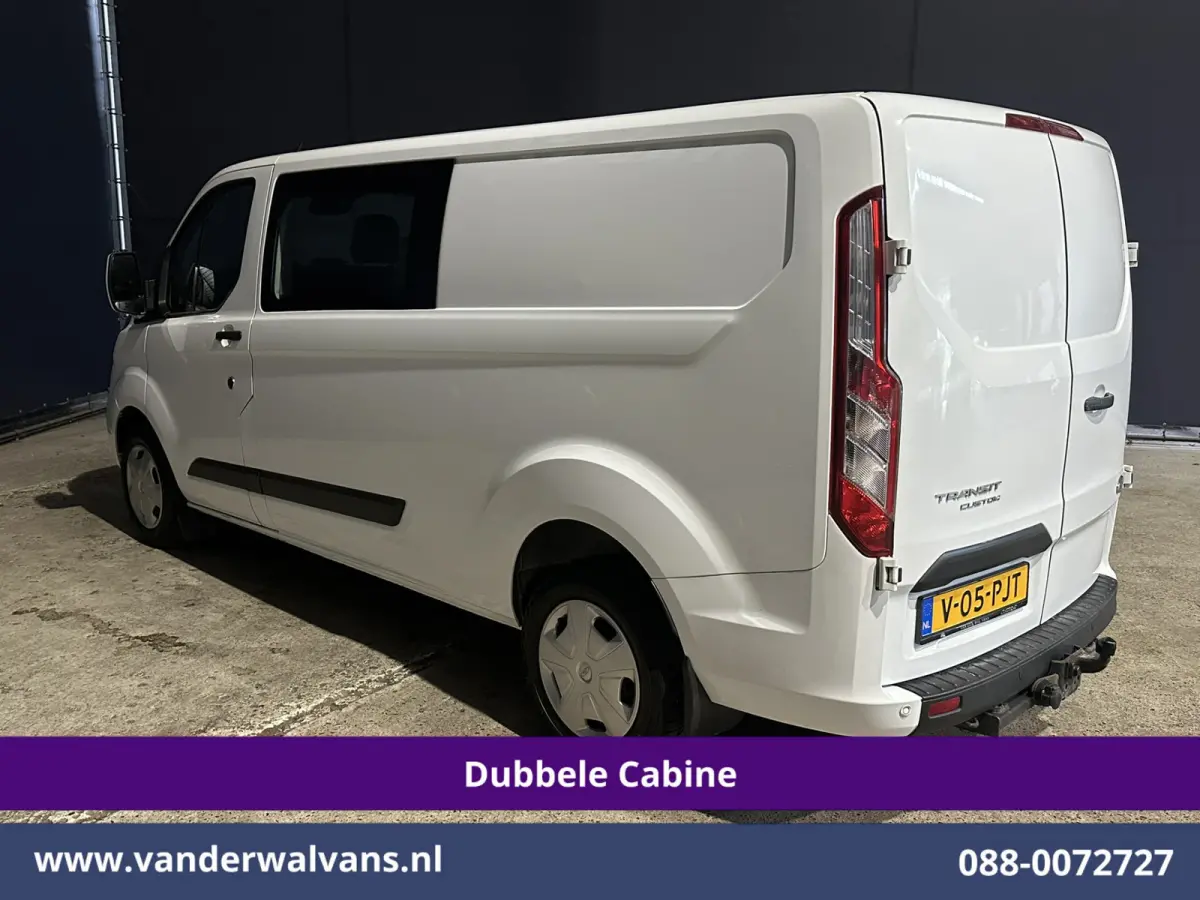 2.0 TDCI 130pk L2H1 Dubbele Cabine Euro6 Airco | 6-Zits | LED | Cruisecontrol | Trekhaak Parkeersensoren, Verwarmde voorruit