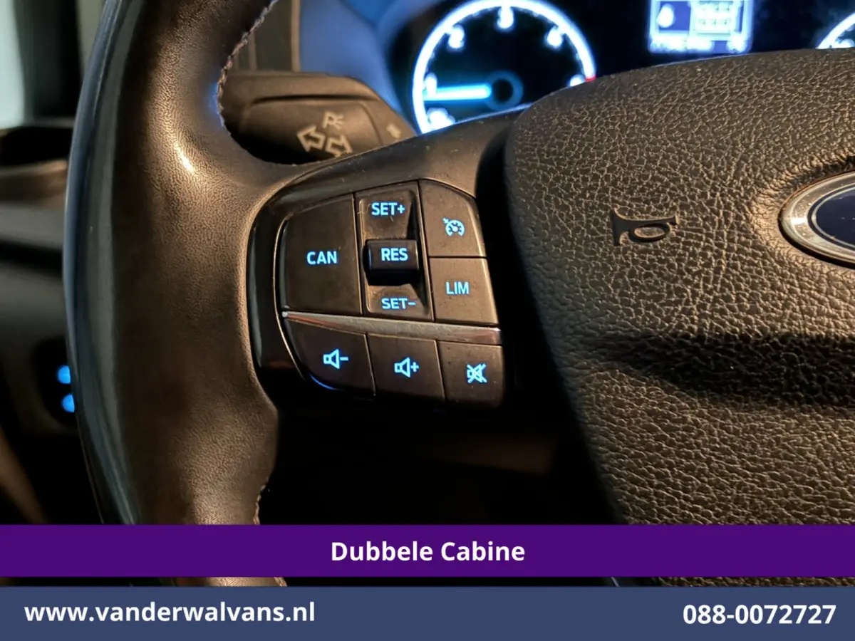 2.0 TDCI 130pk L2H1 Dubbele Cabine Euro6 Airco | 6-Zits | LED | Cruisecontrol | Trekhaak Parkeersensoren, Verwarmde voorruit