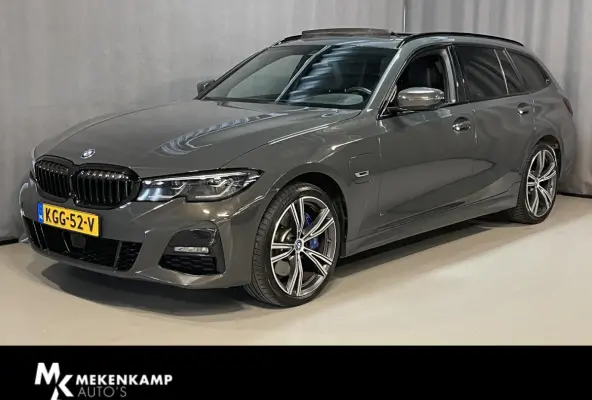 330e xDrive M Sport High Executive 19"/Panoramadak/Adaptieve cruise/Stoelverwarming + memory/Laser LED/360 camera/Head-up/Keyless
