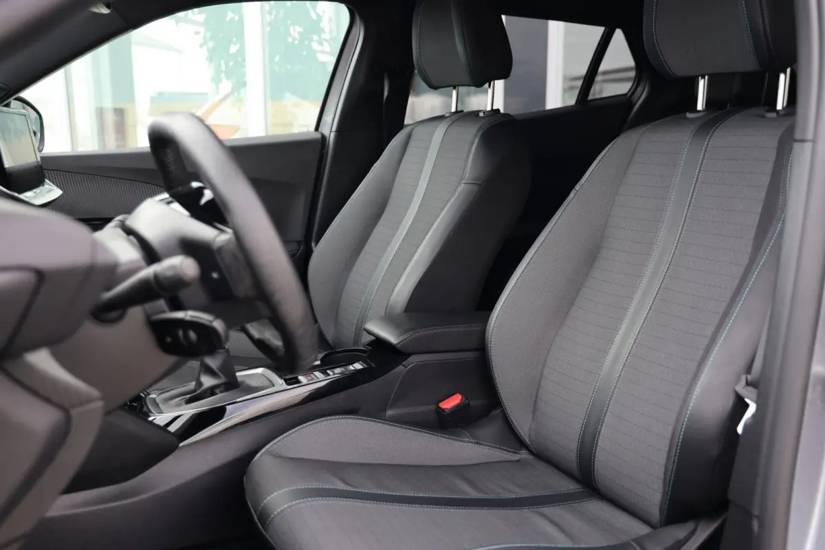 1.2 PureTech Allure|Cruise control|Apple carplay/Android auto|Navi|
