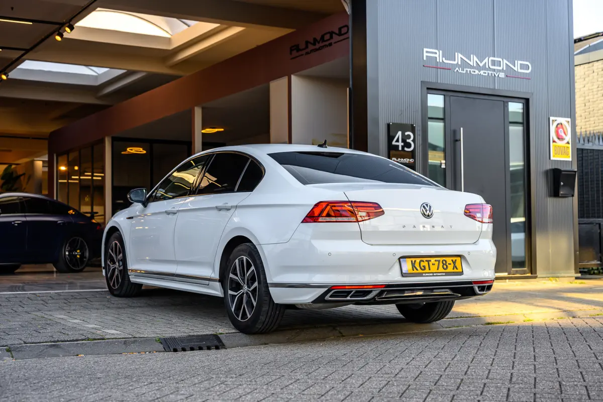 1.5 TSI R-Line|Camera|Acc|Lane-Assist|Keyless-Entry|