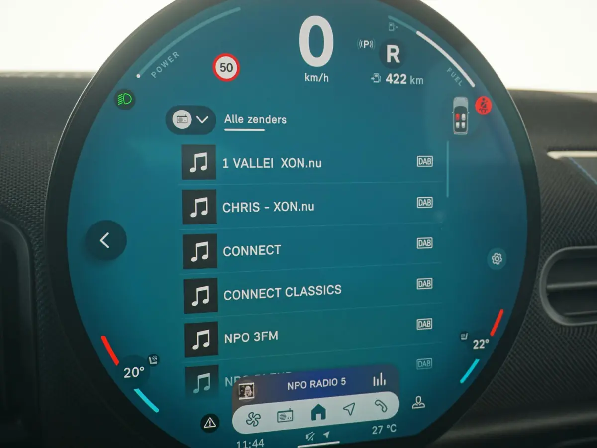 C | Classic Uitvoering | Pakket L | Harman Kardon | Stoel & Stuurverwarming | Driving Assistant Plus | Parking Assistant Plus | Head Up Display