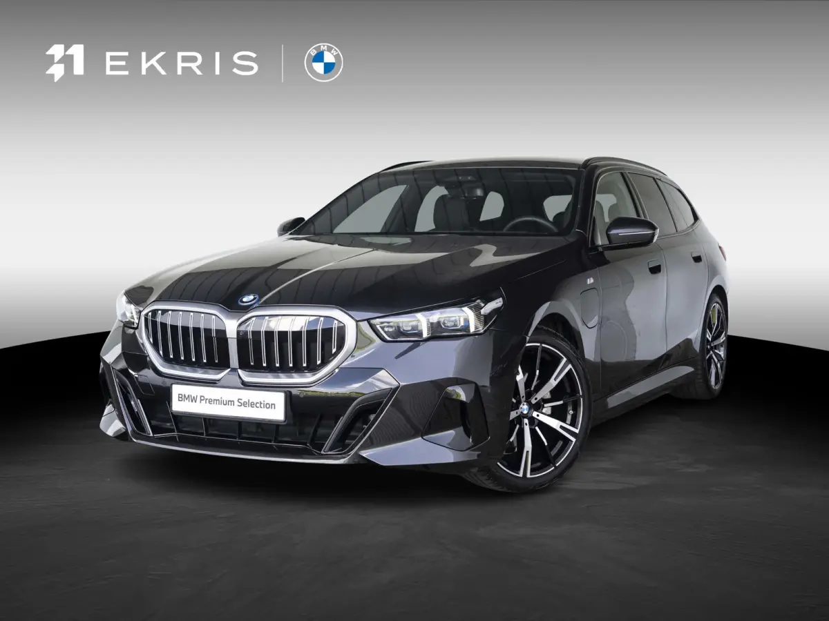530e xDrive | M Sportpakket | Innovation Pack | Comfort Access | Panoramadak | Stoelventilatie | Harman-Kardon | 20''