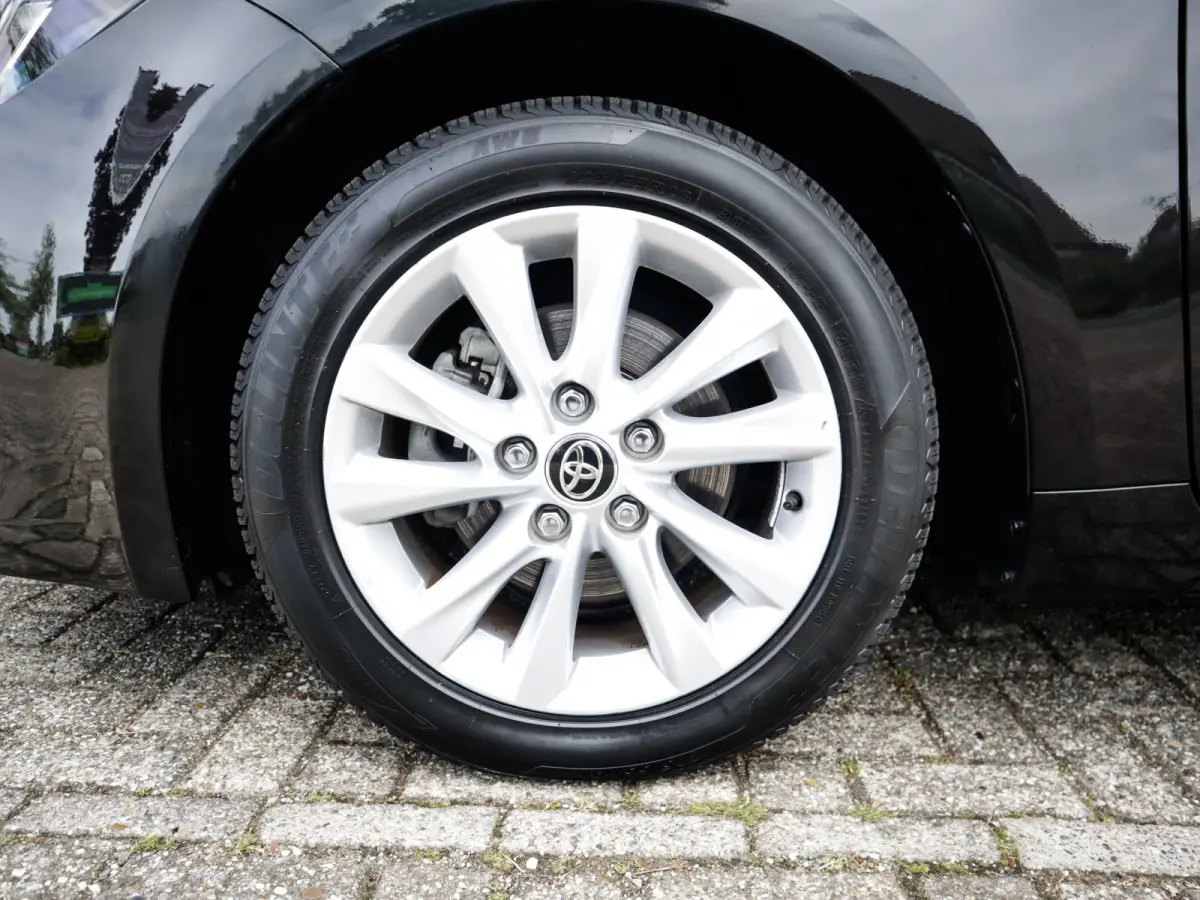 Hybrid 140 Active 1e-Eig. & Keurig-Onderh. BOVAG-Garantie. NL-Auto.