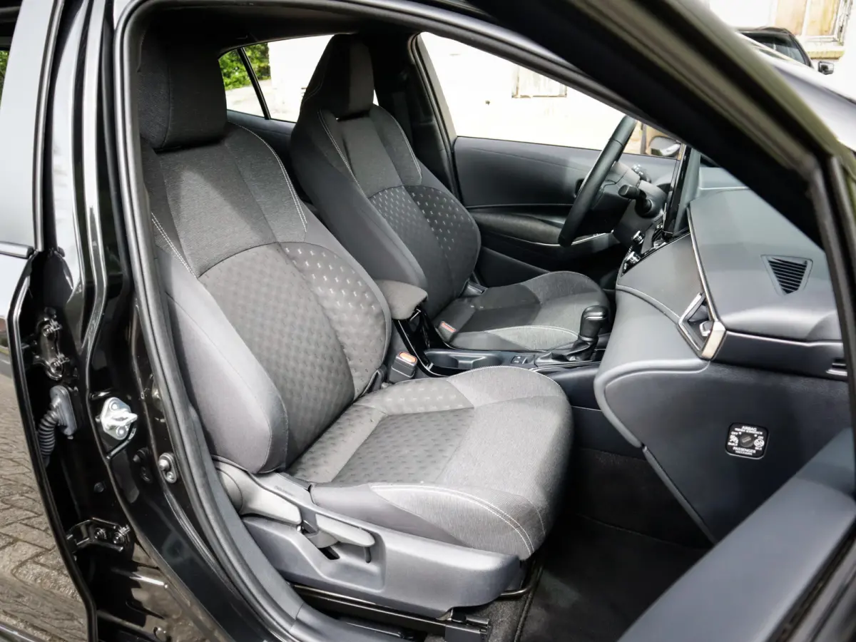 Hybrid 140 Active 1e-Eig. & Keurig-Onderh. BOVAG-Garantie. NL-Auto.