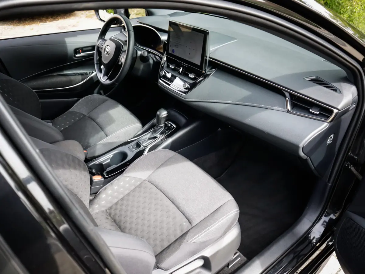 Hybrid 140 Active 1e-Eig. & Keurig-Onderh. BOVAG-Garantie. NL-Auto.