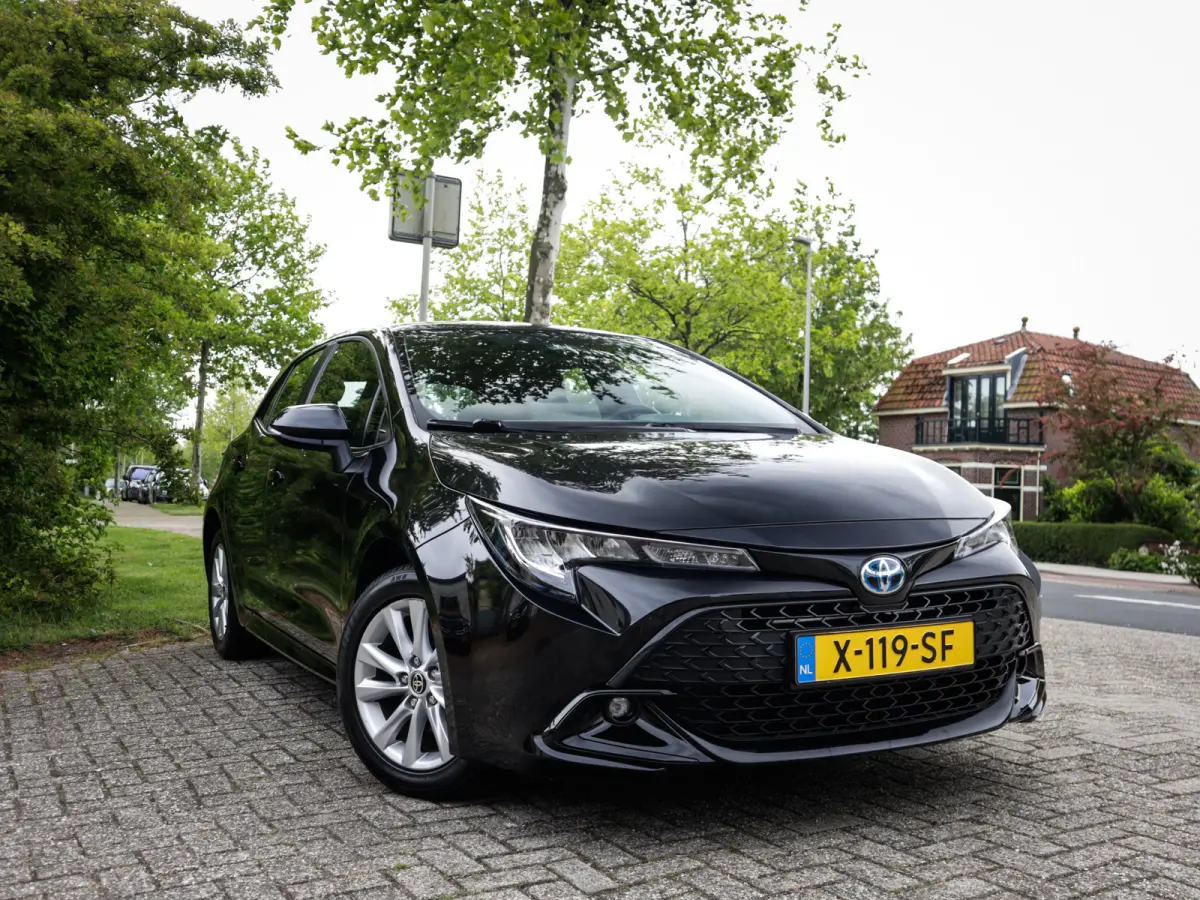 Hybrid 140 Active 1e-Eig. & Keurig-Onderh. BOVAG-Garantie. NL-Auto.