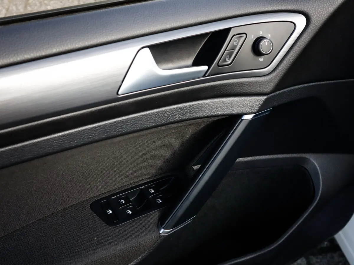 1.5 TGI CNG Comfortline 1e-Eig. & Dealer-Onderh. BOVAG-Garantie. NL-Auto.