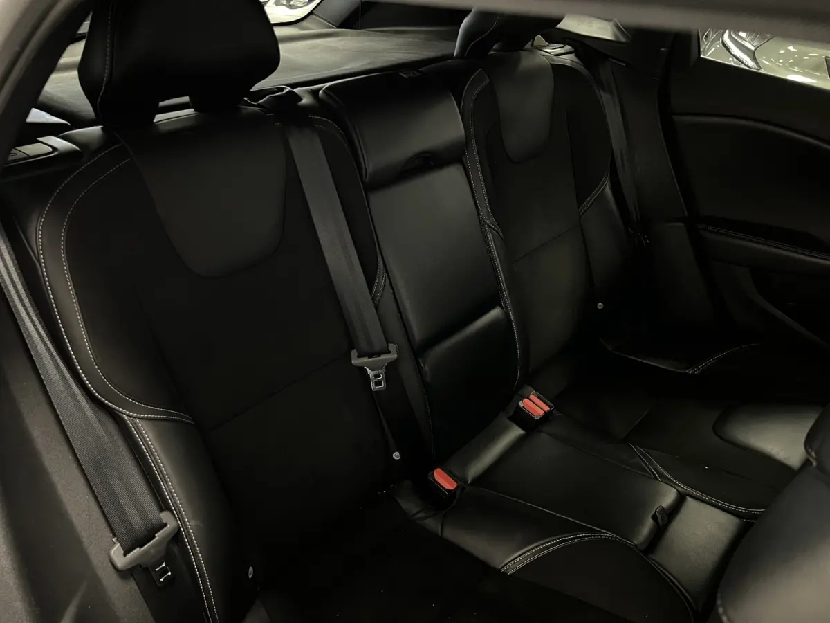 2.0 T4 R-design Business Sport / Panodak / Stoelverw. /