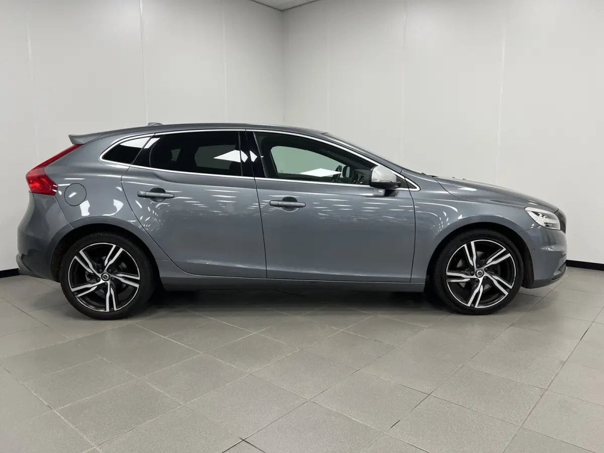 2.0 T4 R-design Business Sport / Panodak / Stoelverw. /