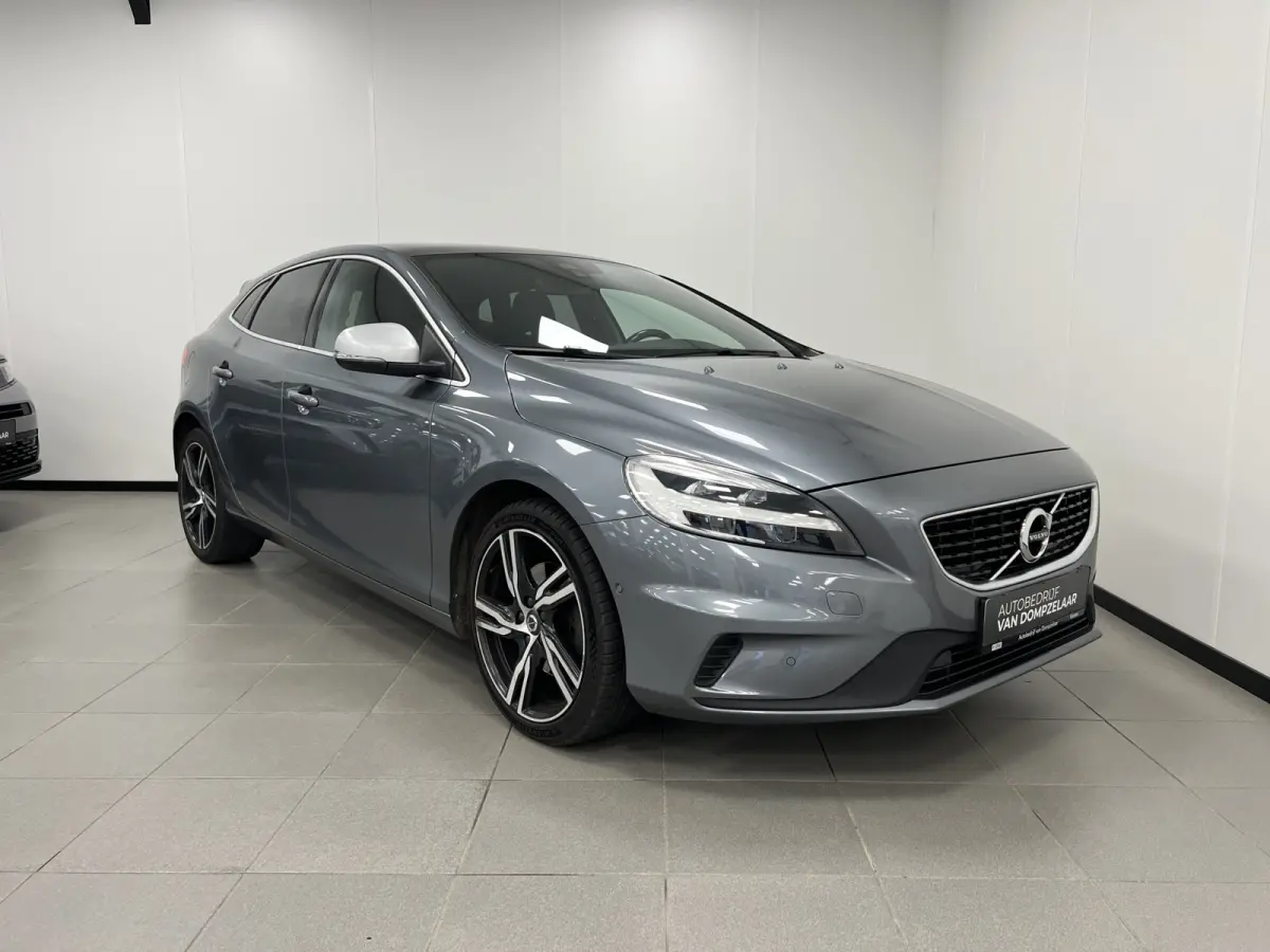 2.0 T4 R-design Business Sport / Panodak / Stoelverw. /