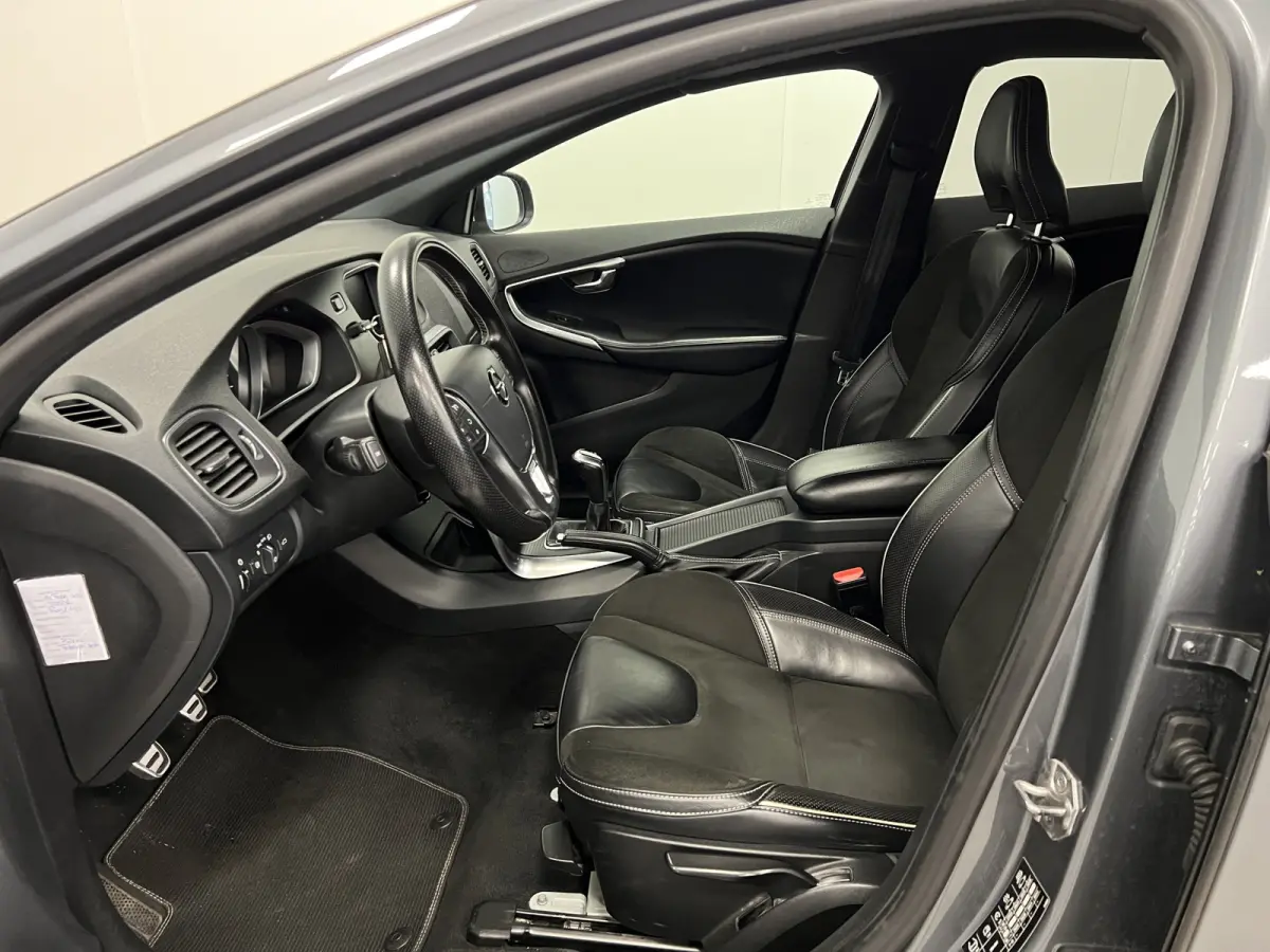 2.0 T4 R-design Business Sport / Panodak / Stoelverw. /