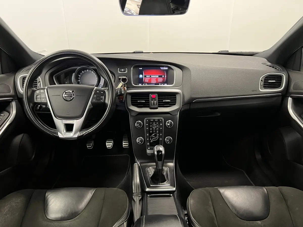 2.0 T4 R-design Business Sport / Panodak / Stoelverw. /