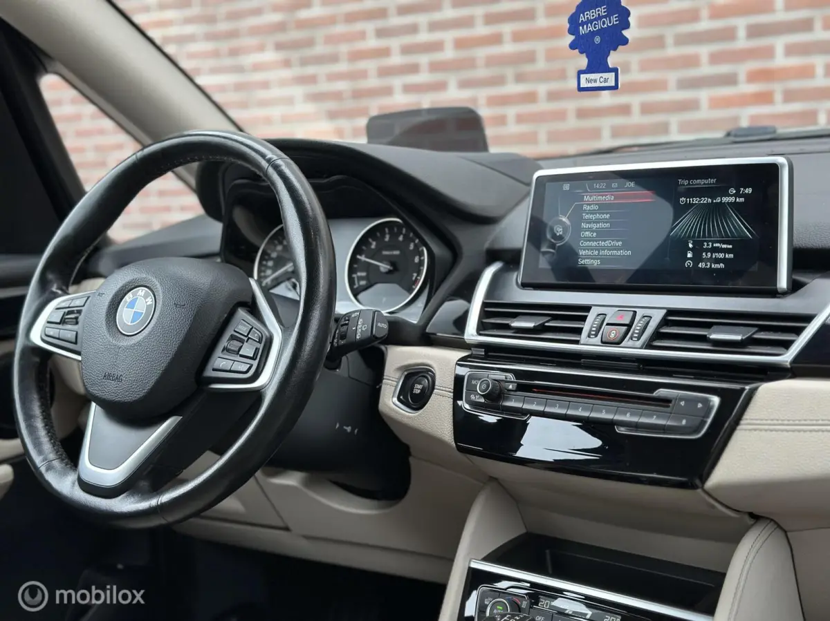 225xe iPerformance Centennial High Executive