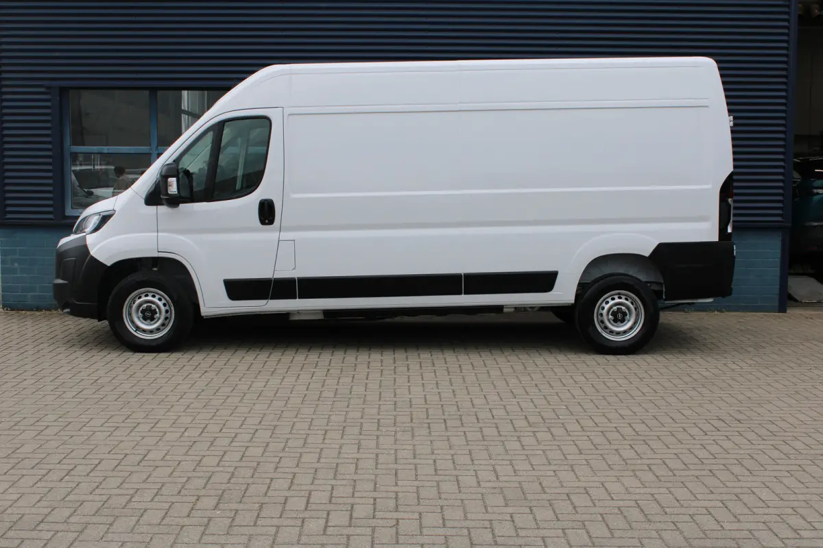 Electric L3 110 kWh | CAMERA | NAVI 10" | DRAADLOOS CARPLAY | BETIMMERING LAADRUIMTE |