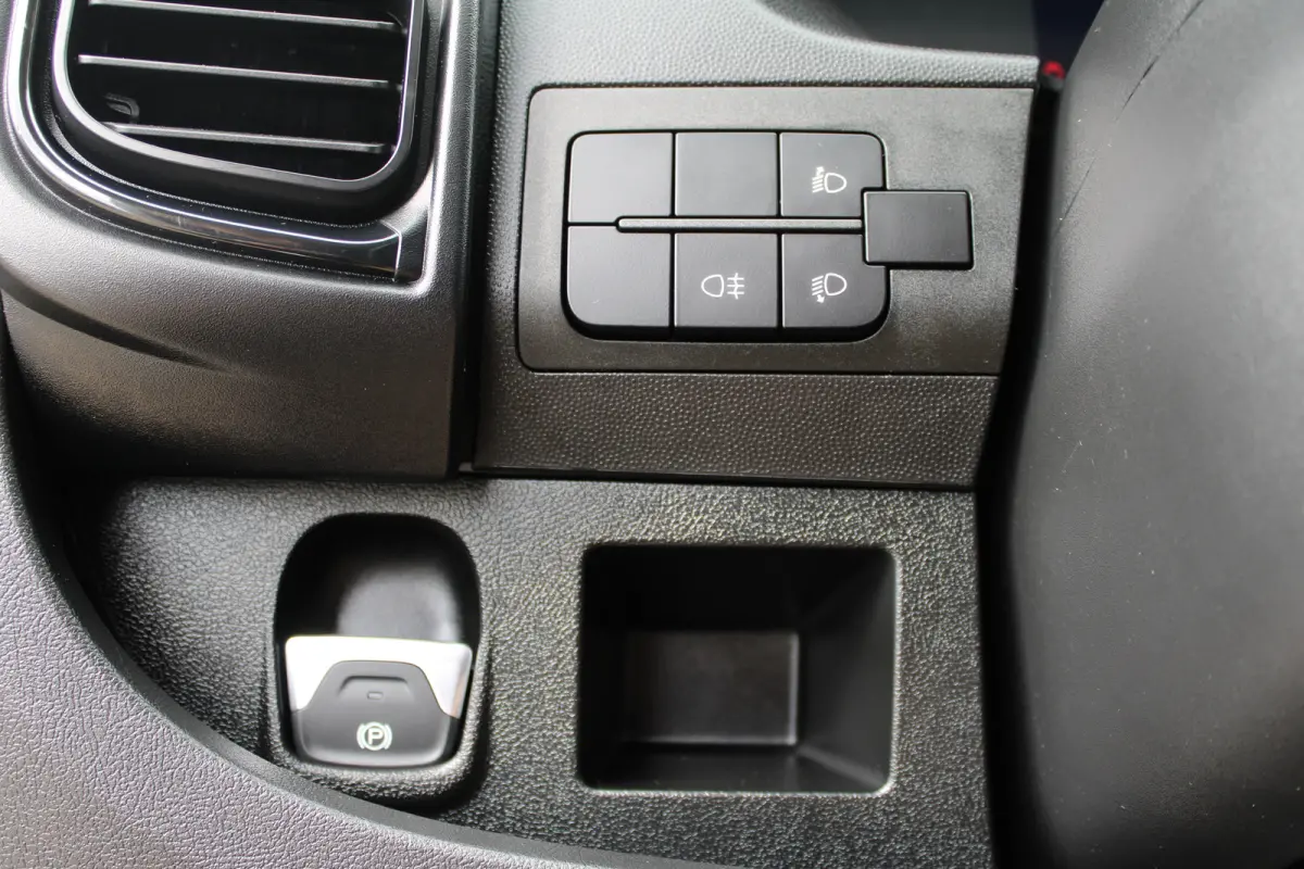 Electric L3 110 kWh | CAMERA | NAVI 10" | DRAADLOOS CARPLAY | BETIMMERING LAADRUIMTE |