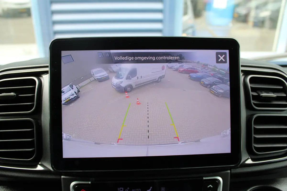 Electric L3 110 kWh | CAMERA | NAVI 10" | DRAADLOOS CARPLAY | BETIMMERING LAADRUIMTE |