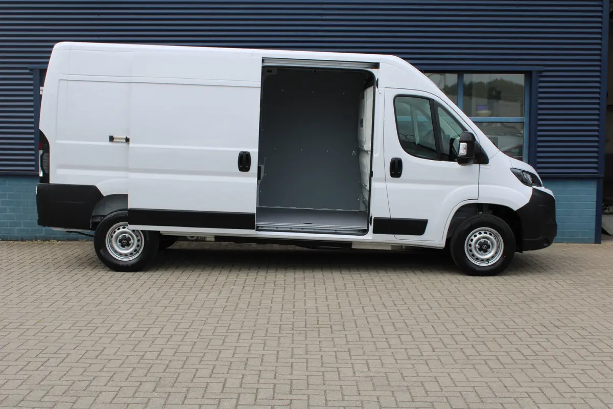 Electric L3 110 kWh | CAMERA | NAVI 10" | DRAADLOOS CARPLAY | BETIMMERING LAADRUIMTE |