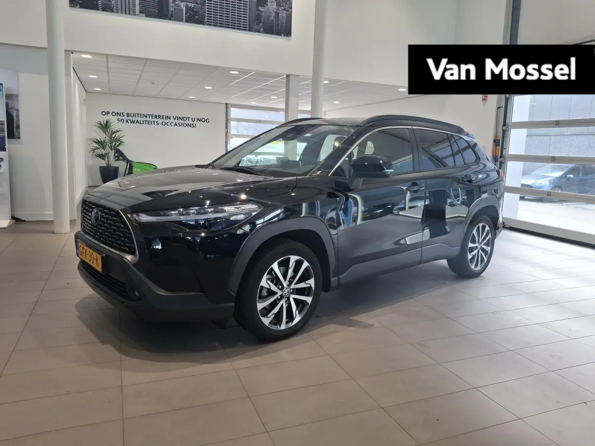 Hybrid 140 Style | ADAPTIEVE CRUISE CONTROL | PARKEERSENSOREN VOOR EN ACHTER | ACHTERUITRIJCAMERA | STOEL- EN STUURVERWARMING | ELEKTRISCH BEDIENBARE ACHTERKLEP |