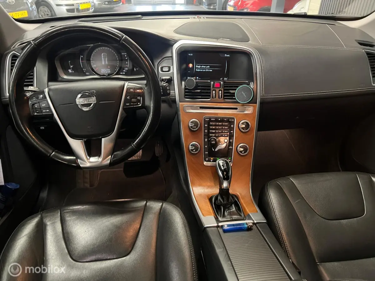 2.0 T5 AWD Momentum Leder-Panoramadak-Trekhaak