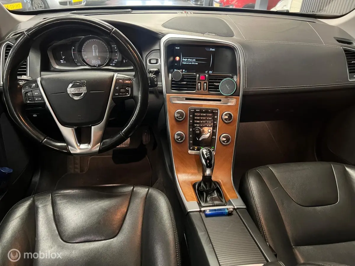 2.0 T5 AWD Momentum Leder-Panoramadak-Trekhaak