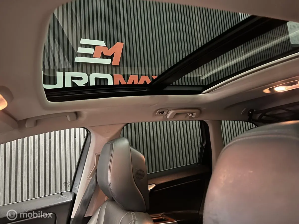 2.0 T5 AWD Momentum Leder-Panoramadak-Trekhaak