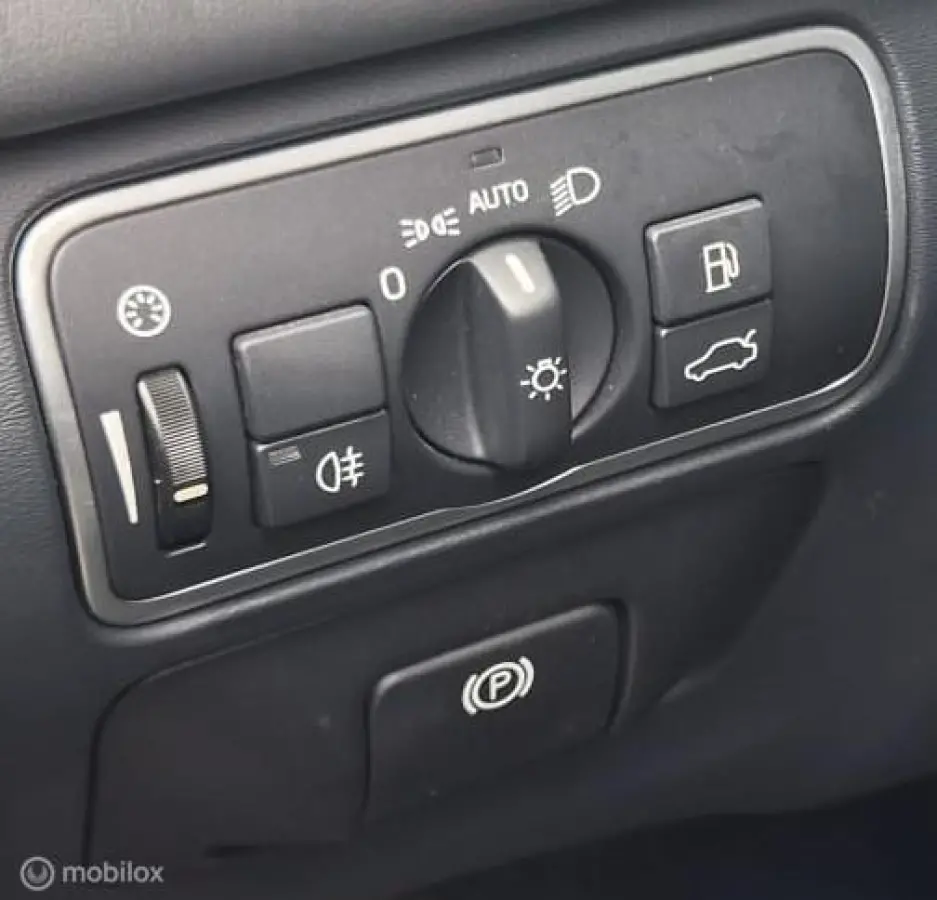 2.0 T5 AWD Momentum Leder-Panoramadak-Trekhaak