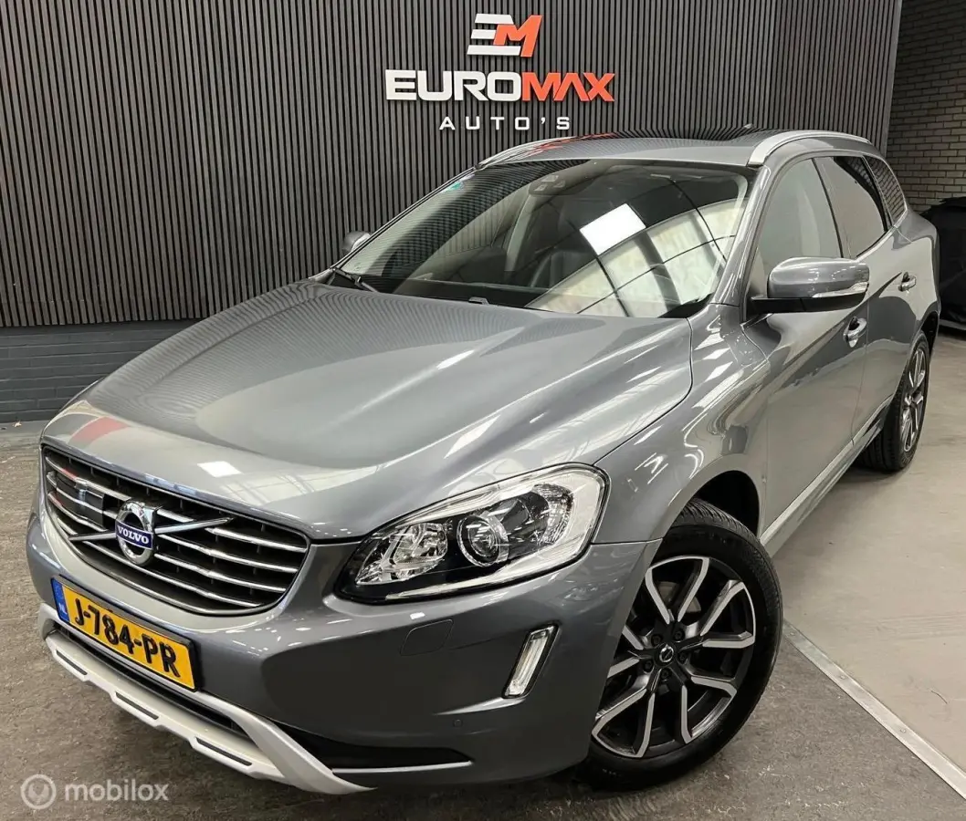2.0 T5 AWD Momentum Leder-Panoramadak-Trekhaak