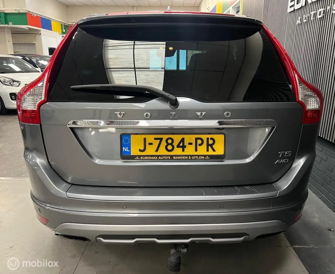 2.0 T5 AWD Momentum Leder-Panoramadak-Trekhaak
