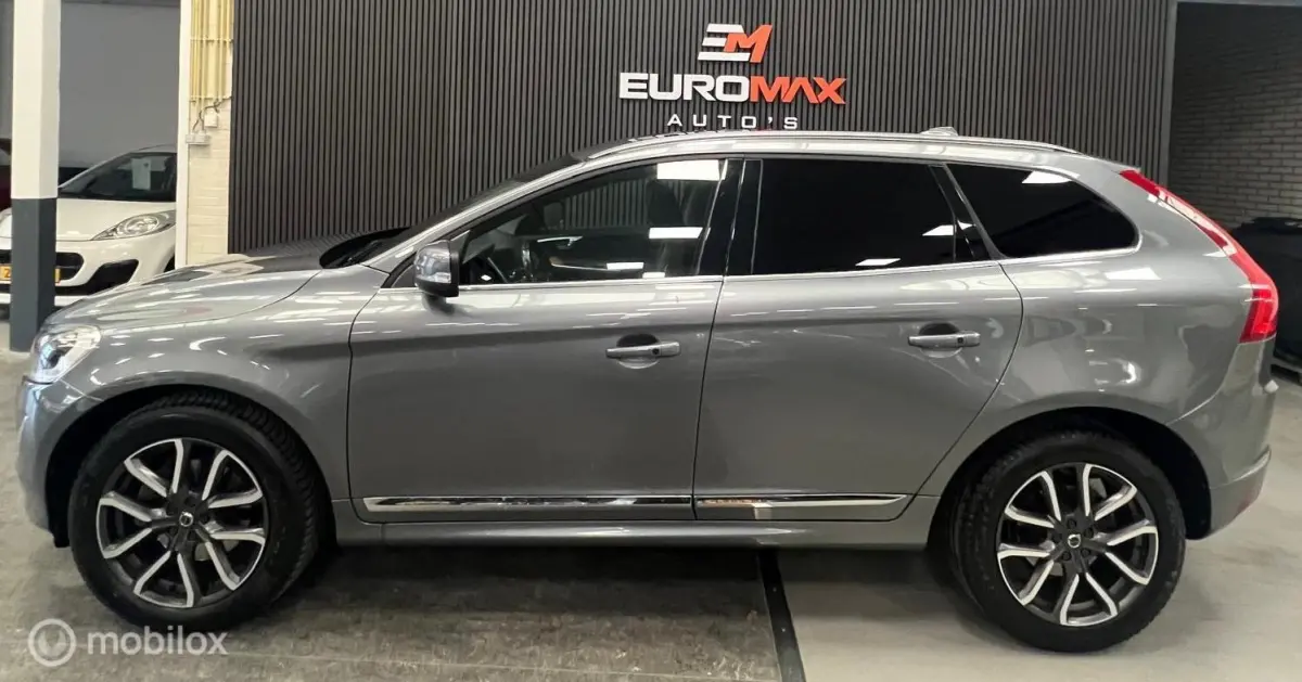 2.0 T5 AWD Momentum Leder-Panoramadak-Trekhaak
