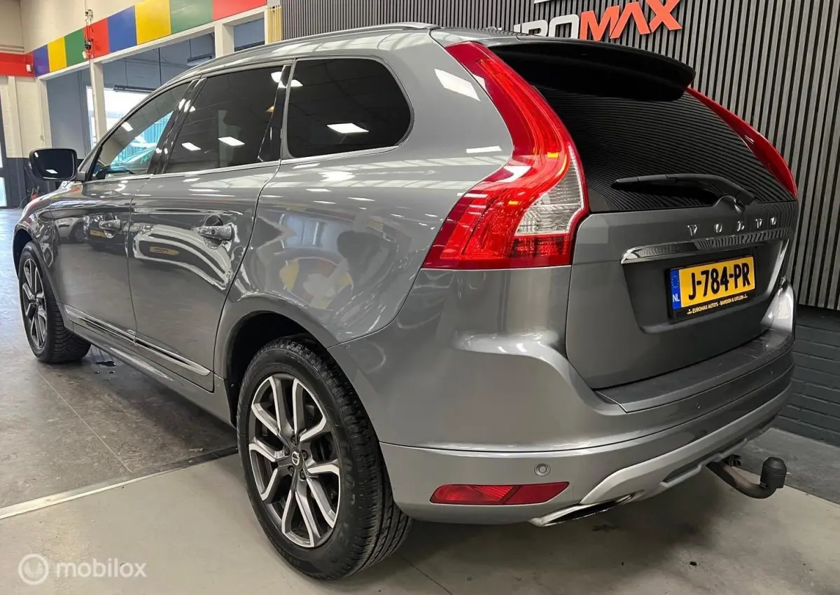 2.0 T5 AWD Momentum Leder-Panoramadak-Trekhaak