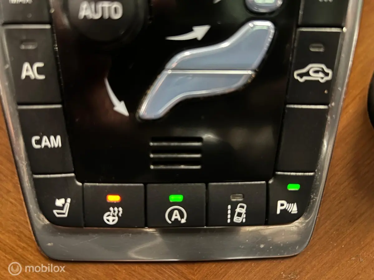 2.0 T5 AWD Momentum Leder-Panoramadak-Trekhaak