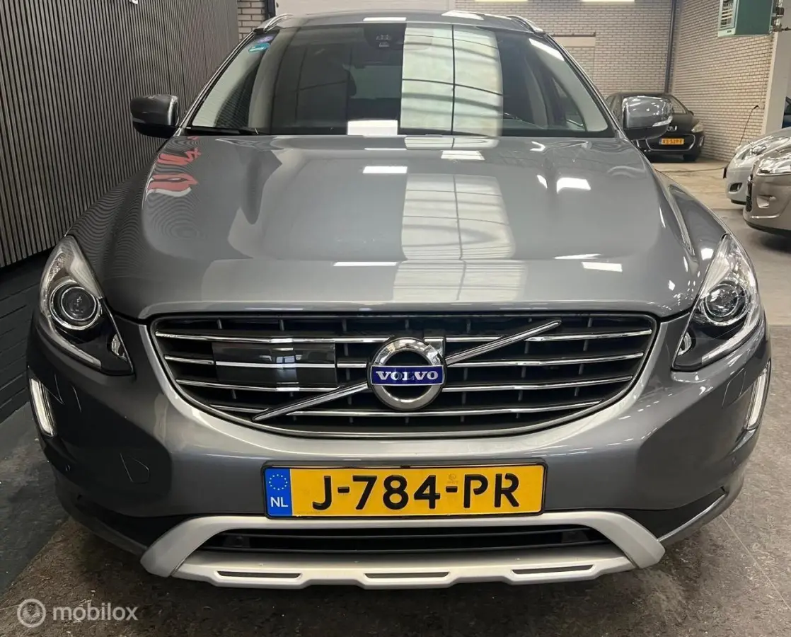 2.0 T5 AWD Momentum Leder-Panoramadak-Trekhaak