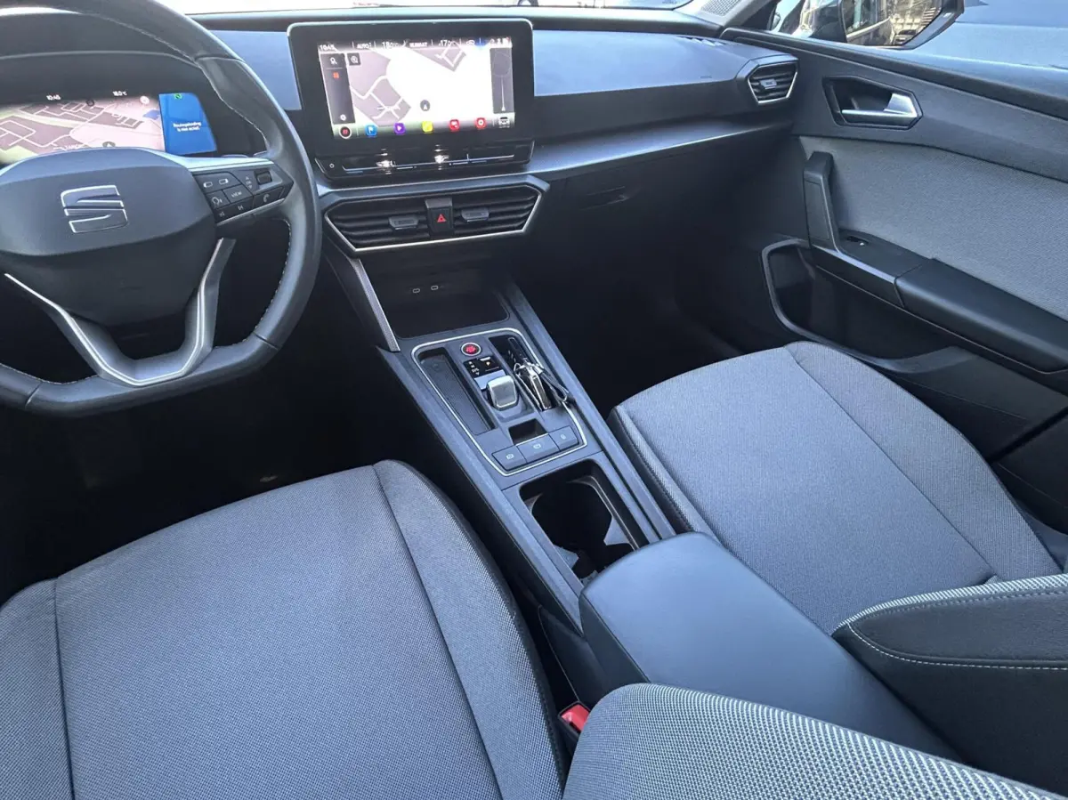 1.0 eTSI AUTOM. Style DIGI DISPLAY I APPLE CARPLAY I NAVI + CAMERA I PDC V+A