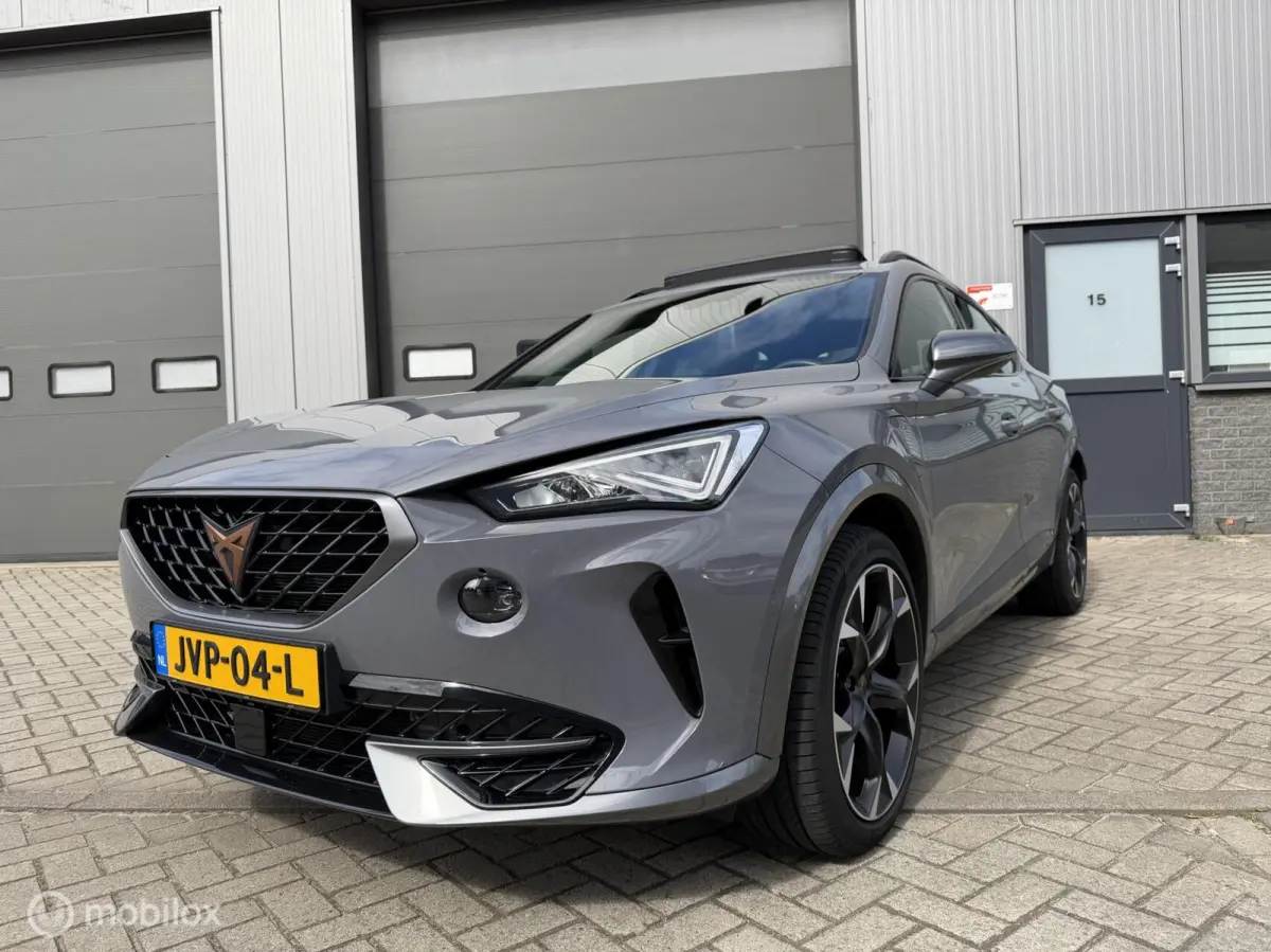 1.4 e-Hybrid Performance | Pano | Carplay |