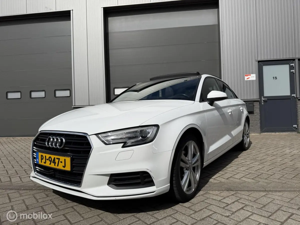 1.0 TFSI | Pano | Adaptive Cruise |