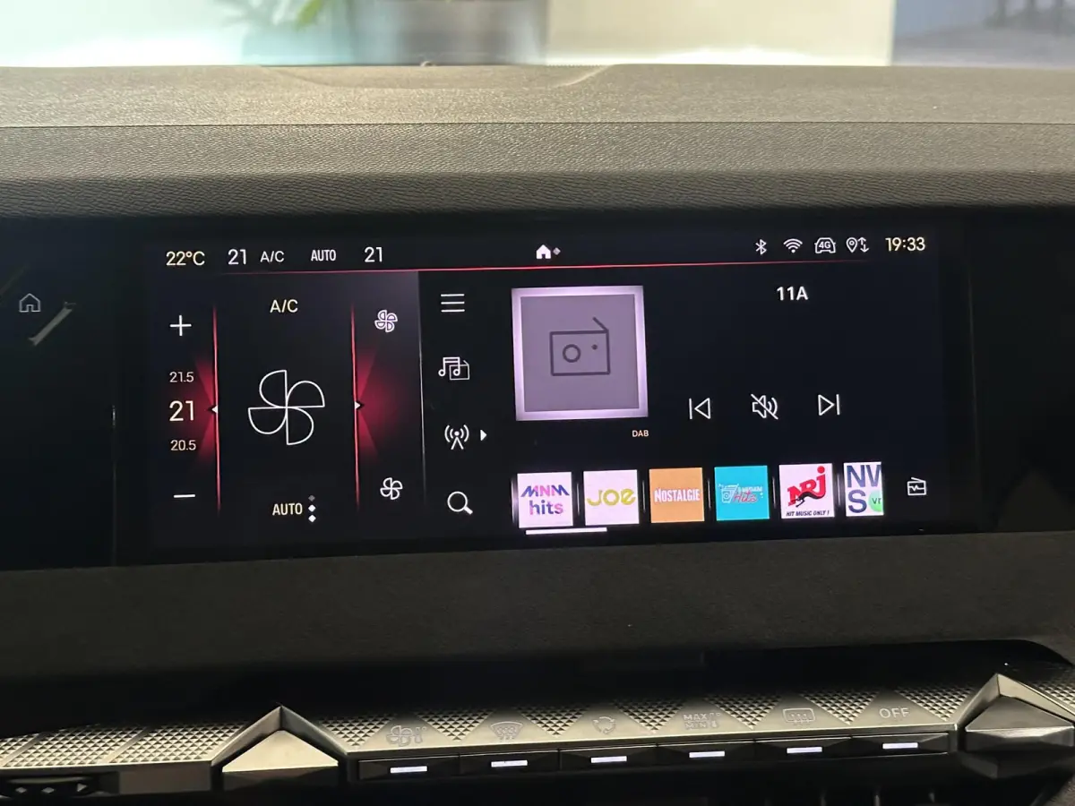 1.2 PureTech Performance Line | Camera | Leder | Climate control | Trekhaak