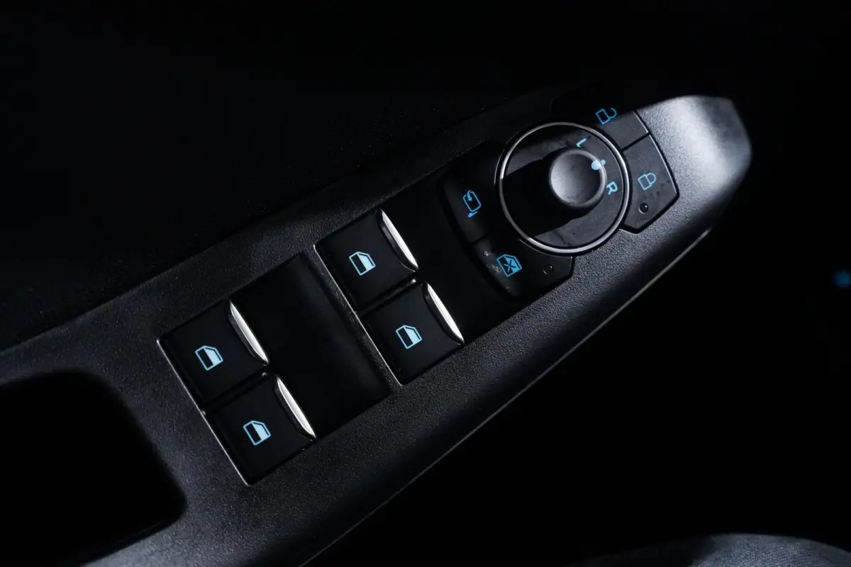 1.0 EcoBoost Titanium NAP 1e Eig. Rijklaar Navi PDC v+a Trekhaak Apple Carplay/Android Camera Rijklaar!