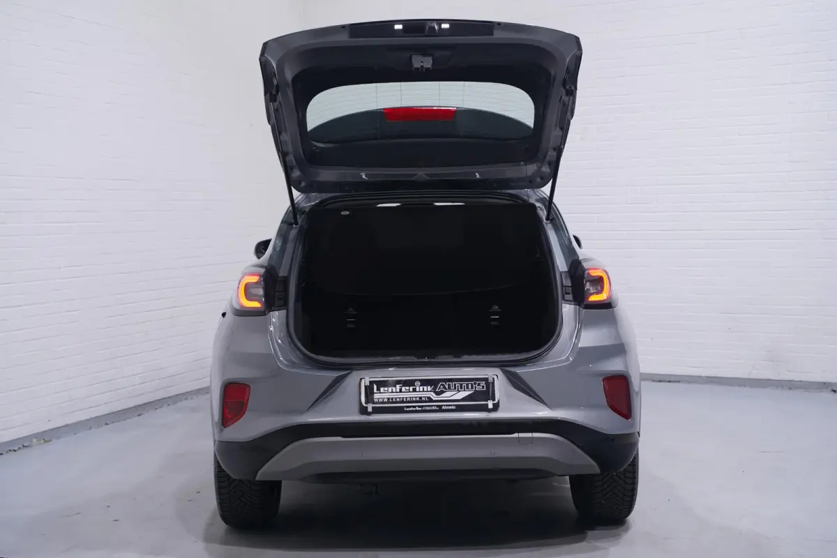 1.0 EcoBoost Titanium NAP 1e Eig. Rijklaar Navi PDC v+a Trekhaak Apple Carplay/Android Camera Rijklaar!