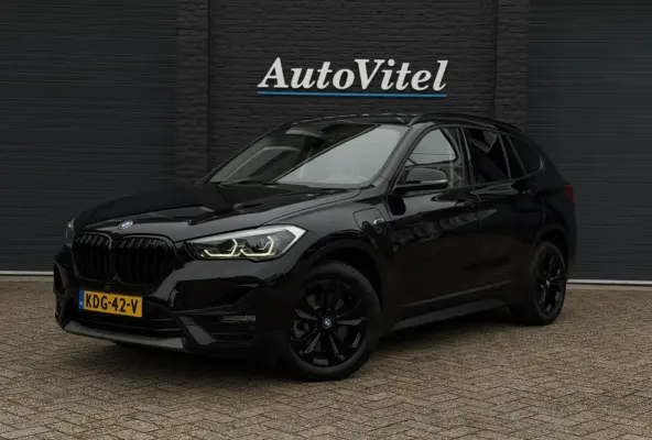 xDrive25e | Leder | Head-Up | PDC V+A | LED | Elektrische Klep | 35x op voorraad !