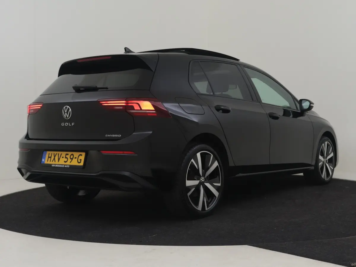 1.5 eHybrid Life Edition 204Pk DSG/AUTO | Panorama-dak | SOH 100% l Achteruitrijcamera | Apple carplay Android auto | DAB | Parkeer  assistent |18"LMV