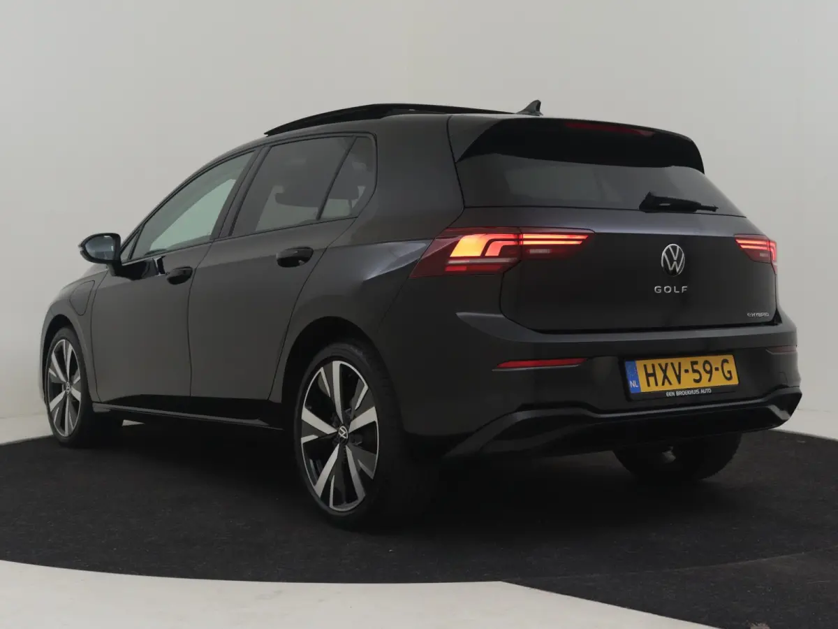 1.5 eHybrid Life Edition 204Pk DSG/AUTO | Panorama-dak | SOH 100% l Achteruitrijcamera | Apple carplay Android auto | DAB | Parkeer  assistent |18"LMV