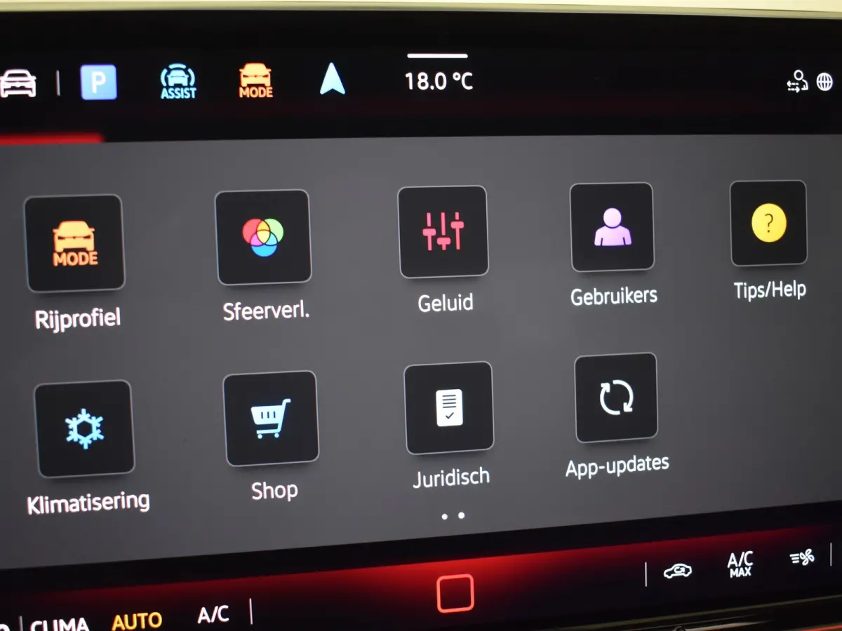 1.5 eHybrid Life Edition 204Pk DSG/AUTO | Panorama-dak | SOH 100% l Achteruitrijcamera | Apple carplay Android auto | DAB | Parkeer  assistent |18"LMV