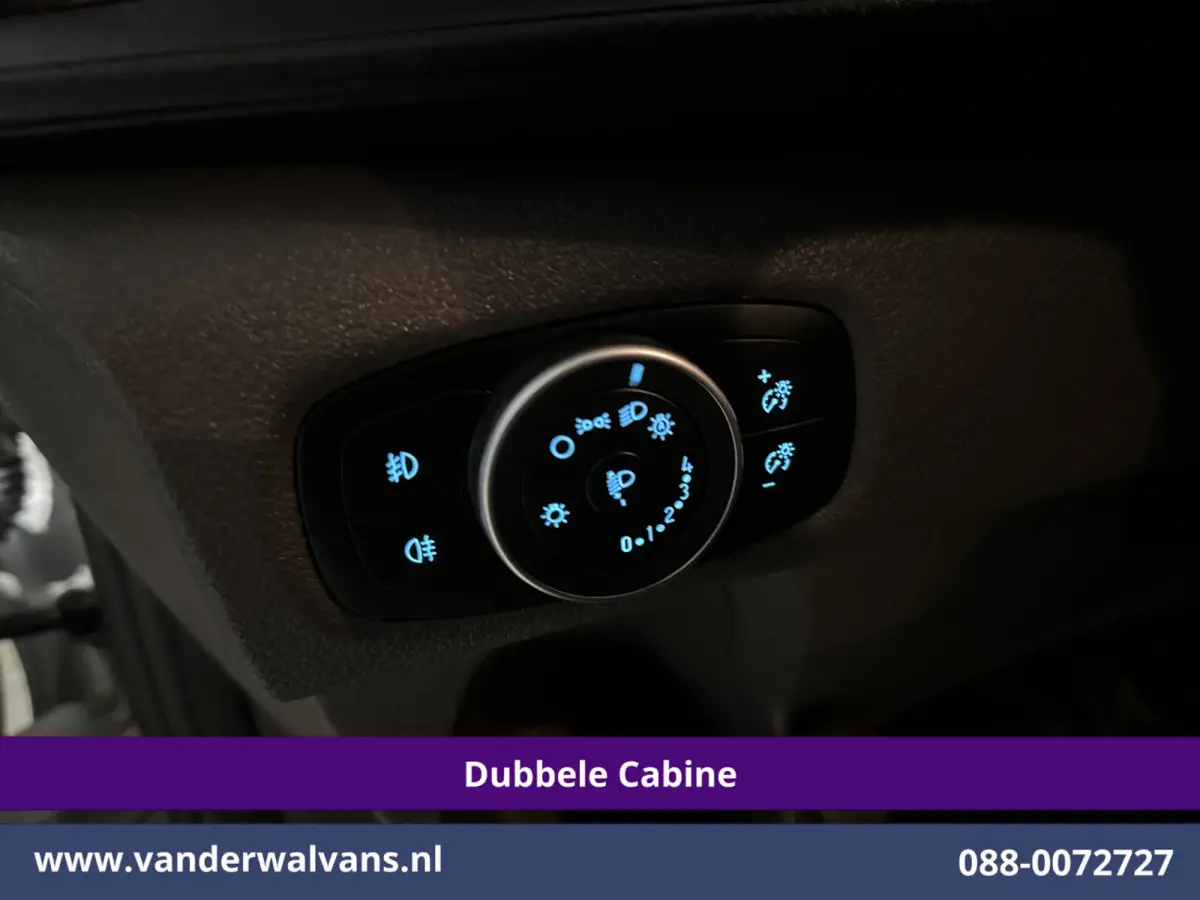 2.0 TDCI 131pk L2H1 Dubbele Cabine Euro6 Airco | 5-Zits | Camera | LED | 2800kg Trekhaak | Apple Carplay Cruisecontrol, Android Auto, Stoelverwarming, Verwarmde Voorruit, Parkeersensoren