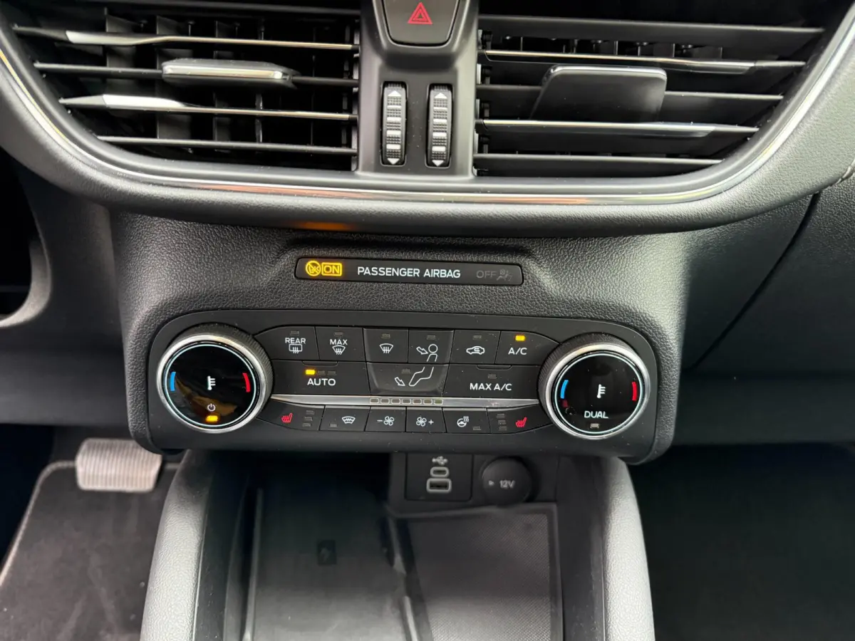 2.5 FHEV 190pk Vignale Panorama, Camera's, Navi, Winter pack, B&O etc. etvc.
