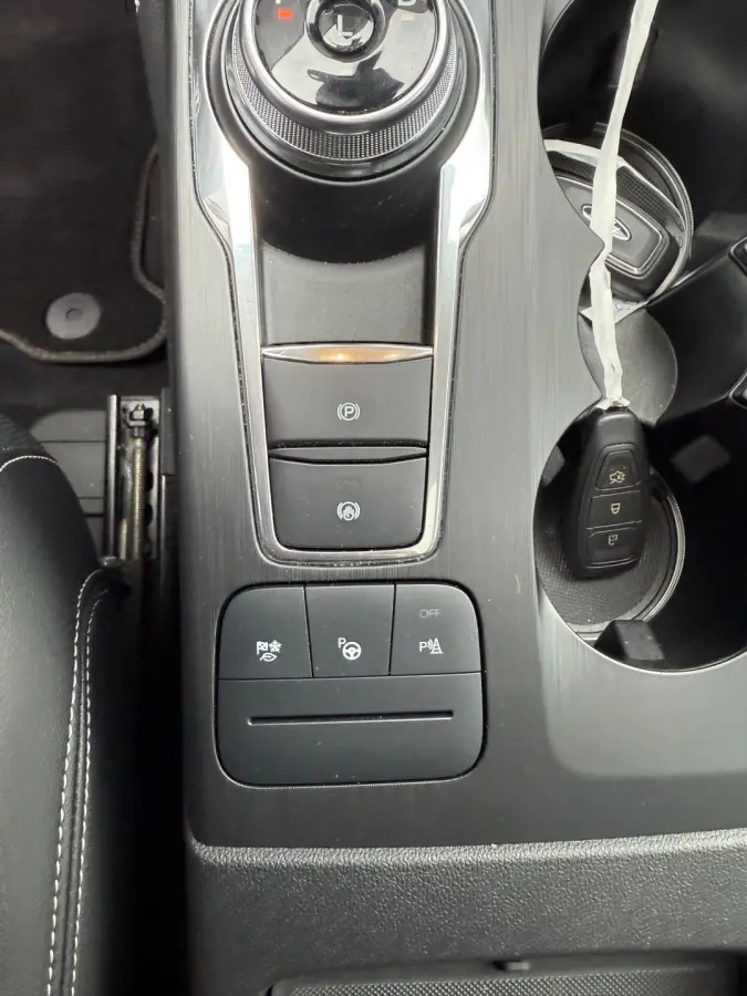 2.5 FHEV 190pk Vignale Panorama, Camera's, Navi, Winter pack, B&O etc. etvc.